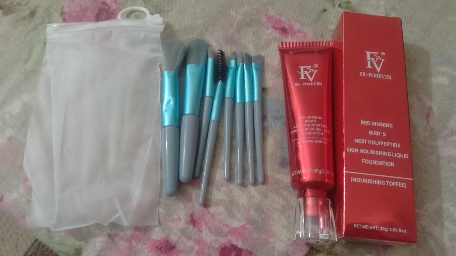 FV Foundation With 8 Pcs Makeup Brush Set – Full Coverage Face Makeup Kit For Women